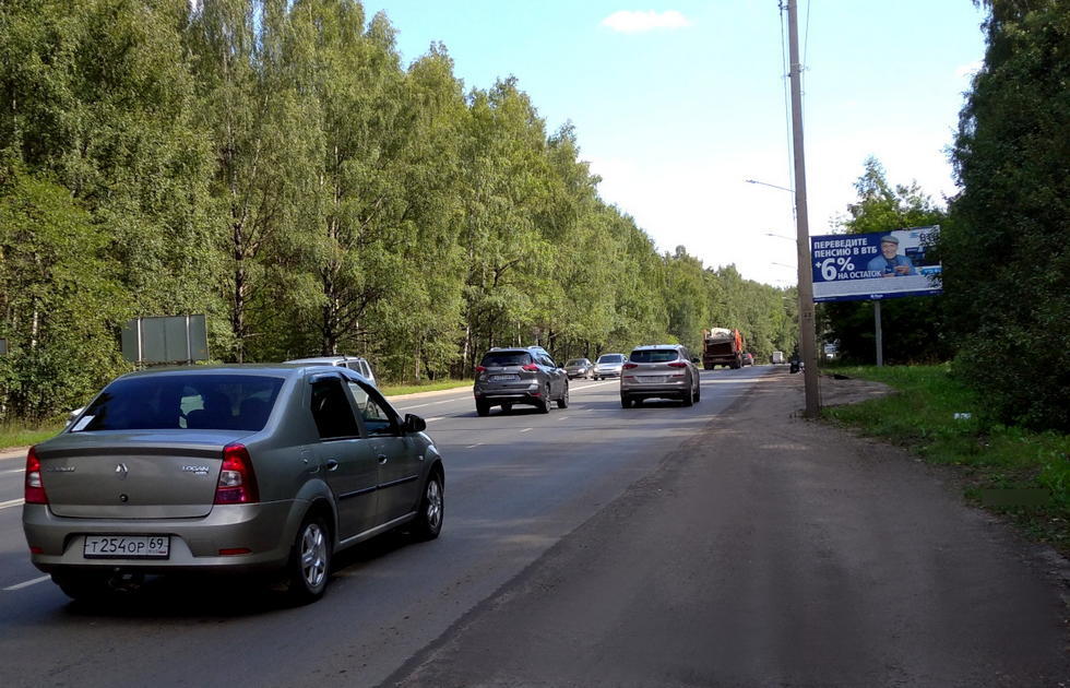 Фотография рекламного носителя, тип: Билборд 3x6, адрес: Галичская ул. Х Зеленая ул., Кострома, Костромская область, Россия. Сторона А №155474