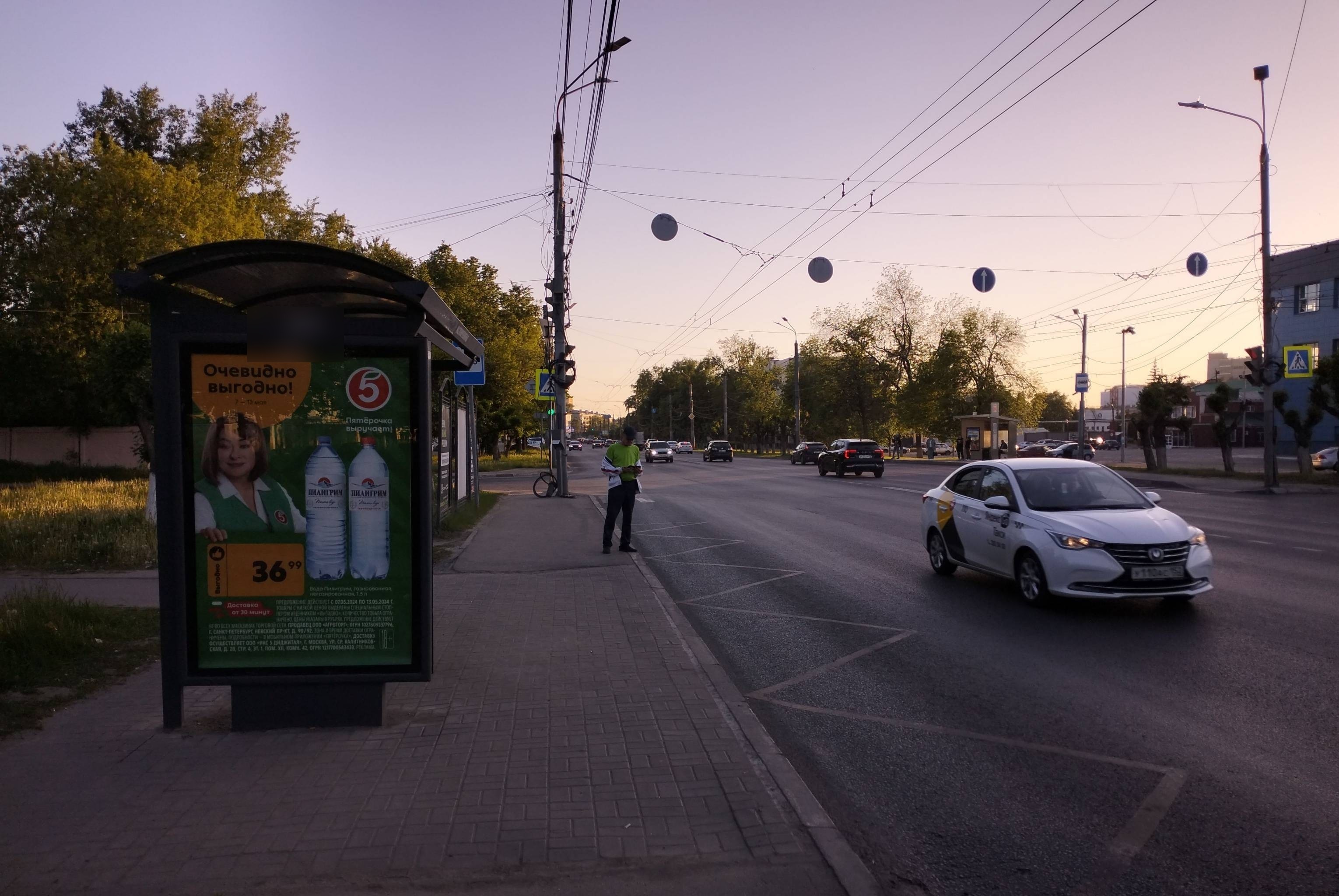 Фотография рекламного носителя, тип: Остановка 1.8x1.2, адрес: Московское ш., ост. Масложиркомбинат, Нижний Новгород, Нижегородская область, Россия. Сторона Б №142283