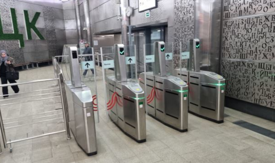 Фотография рекламного носителя, тип: Другой индор-формат, адрес: Станция метро «Кутузовская», линия Московское Центральное Кольцо, Москва, Россия. Сторона/вариант А №1326708