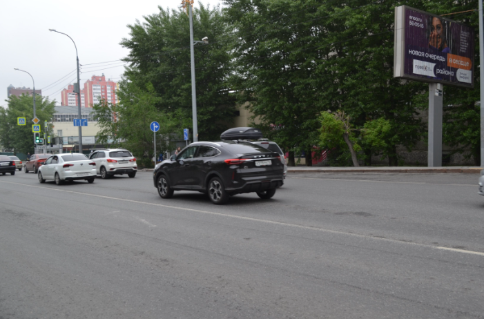 Фотография рекламного носителя, тип: Билборд 3x6, адрес: Червишевский тракт, д.29 Х Ставропольская ул., д.13, Тюмень, Тюменская область, Россия. Сторона А1-A3 №764595