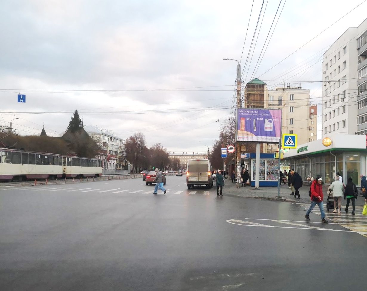 Фотография рекламного носителя, тип: Ситиборд 2.7x3.7, адрес: Кирова ул., д.7 Х Калинина ул., Челябинск, Челябинская область, Россия. Сторона А1-A3 №185032