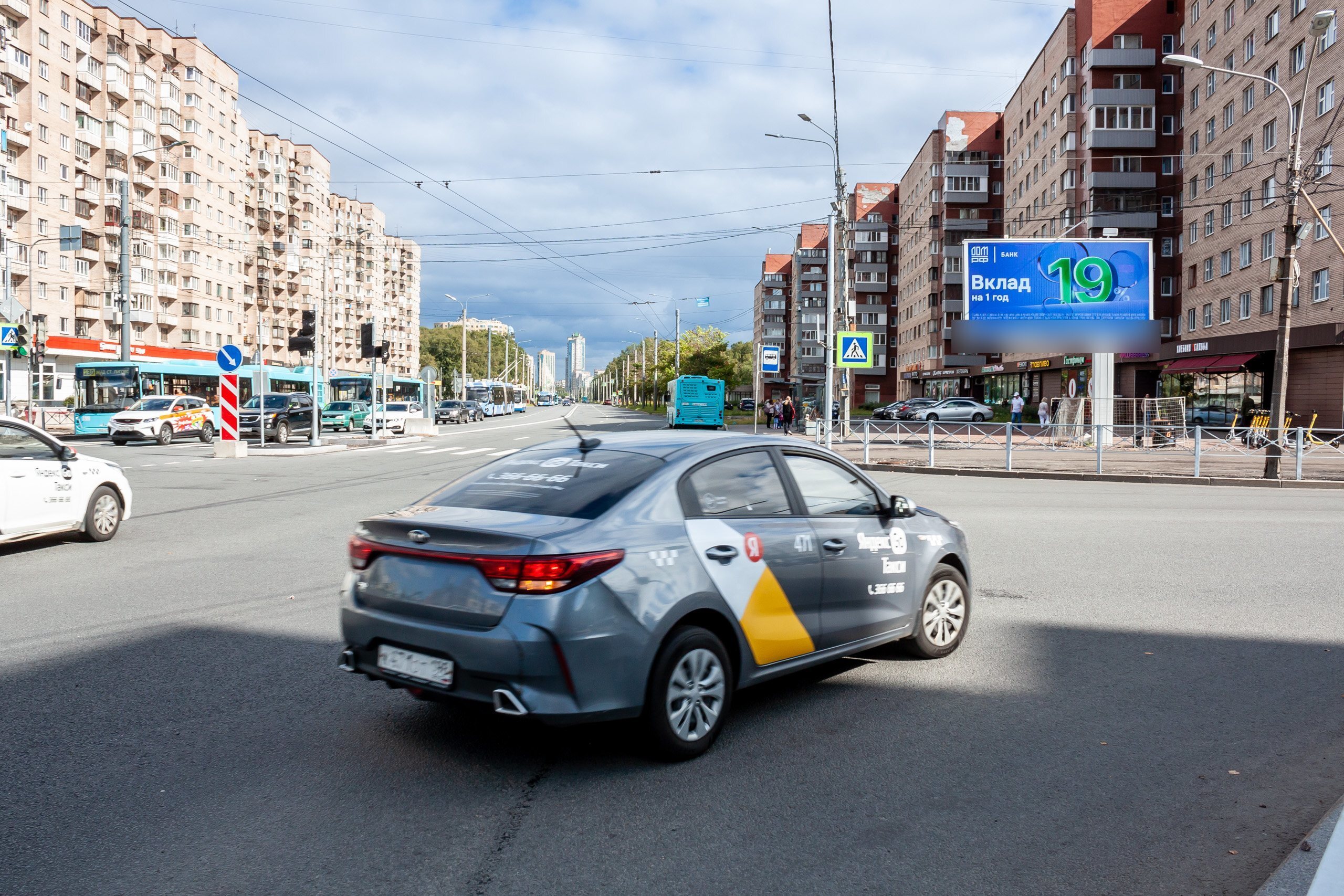 Фотография рекламного носителя, тип: Билборд 3x6, адрес: Ветеранов пр-т. Х Корзуна ул., Санкт-Петербург, Россия. Сторона А1 №106437