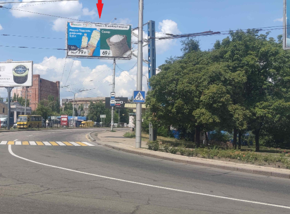 Фотография рекламного носителя, тип: Билборд 3x6, адрес: Шевченко бул., д.6б Х Б.Хмельницкого пр-т., Донецк, Донецкая область, Россия. Сторона А №1335913