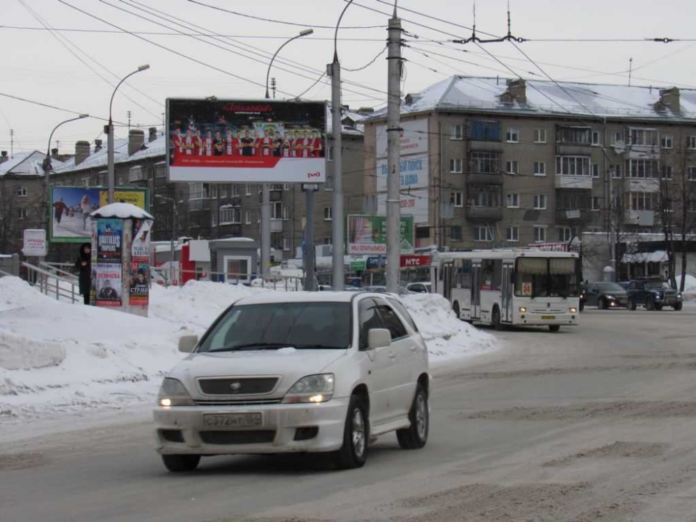 Фотография рекламного носителя, тип: Билборд 3x6, адрес: Богдана Хмельницкого ул. Х Дуси Ковальчук ул., Новосибирск, Новосибирская область, Россия. Сторона B №183437