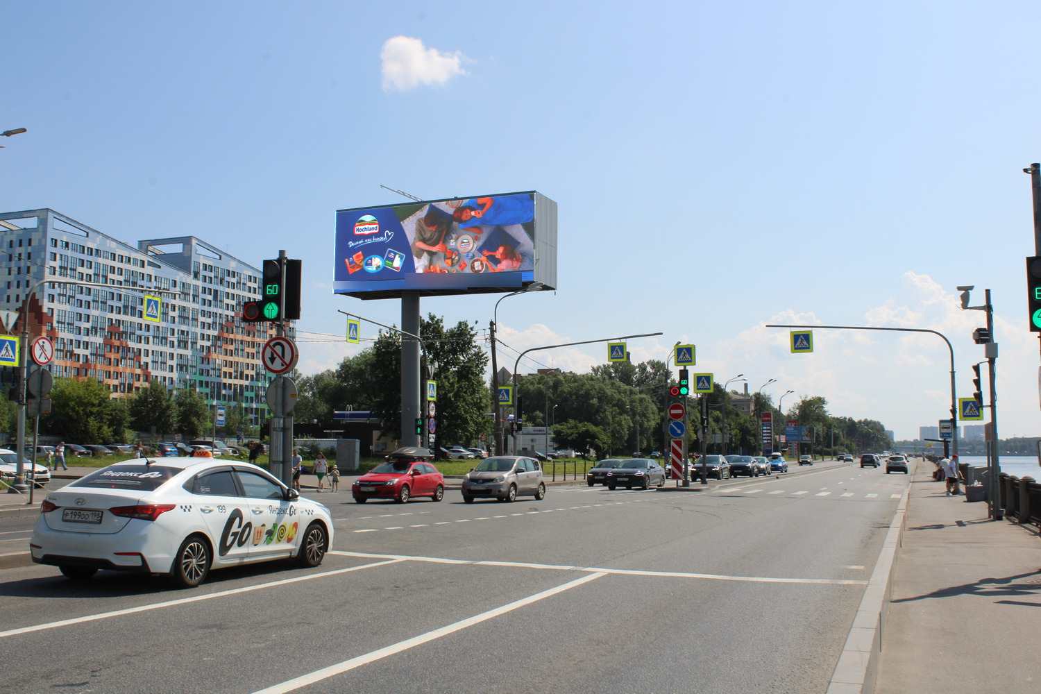 Фотография рекламного носителя, тип: Суперсайт 5x15, адрес: Октябрьская наб., д.46, лит.А, Санкт-Петербург, Россия. Сторона Б1 №659403