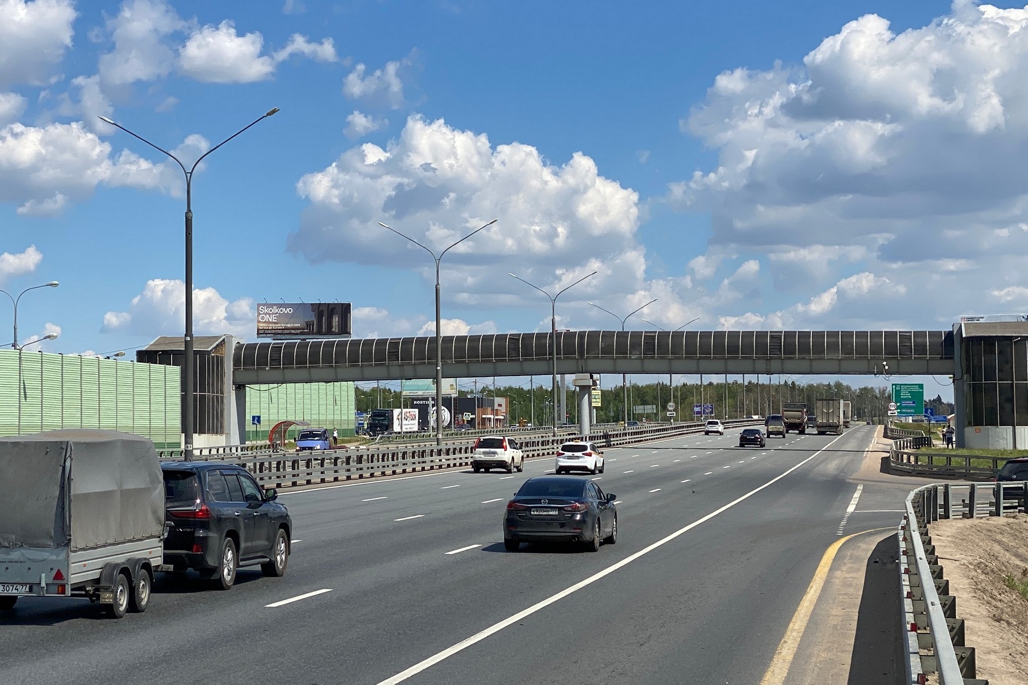 Фотография рекламного носителя, тип: Суперсайт 5x15, адрес: Минское ш., 35 550м, справа, Одинцово, Московская область, Россия. Сторона Б №1006513