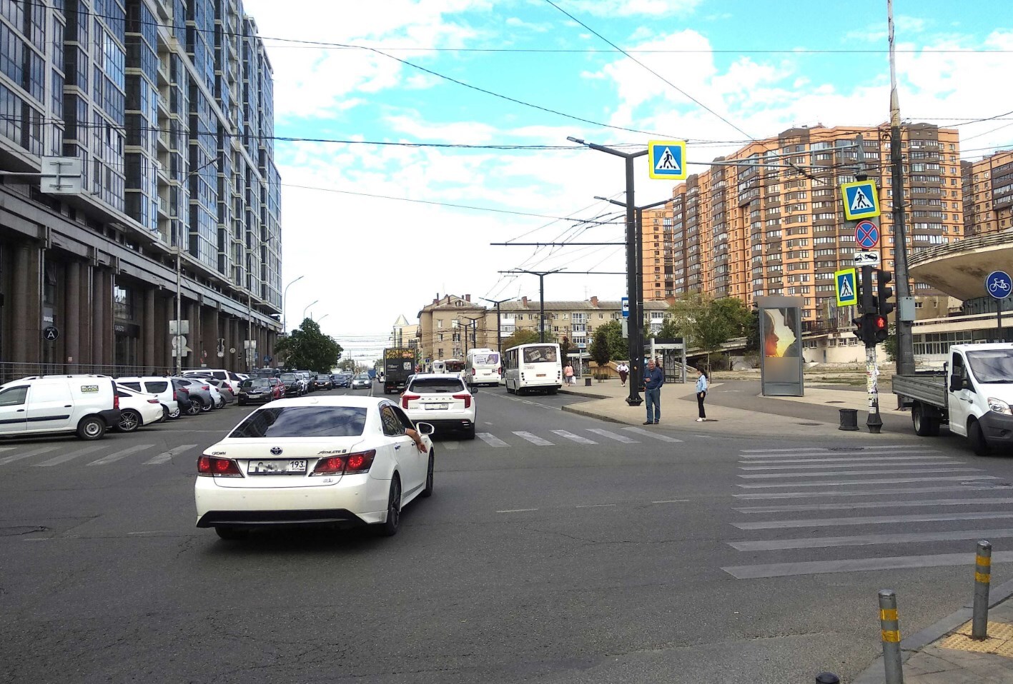 Фотография рекламного носителя, тип: Пиллар 3x1.4, адрес: Рашпилевская ул. X им. Калинина ул., Краснодар, Краснодарский край, Россия. Сторона А №1328008