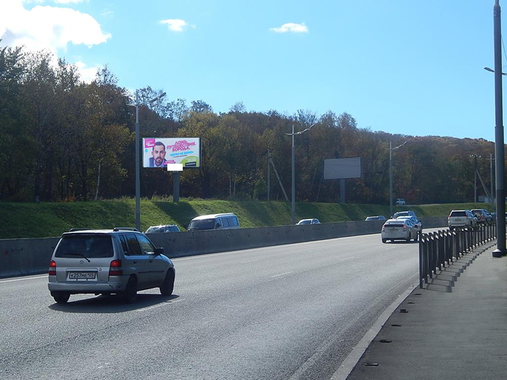 Фотография рекламного носителя, тип: Билборд 3x6, адрес: Маковского ул., д.30в, Владивосток, Приморский край, Россия. Сторона Б1 №88979