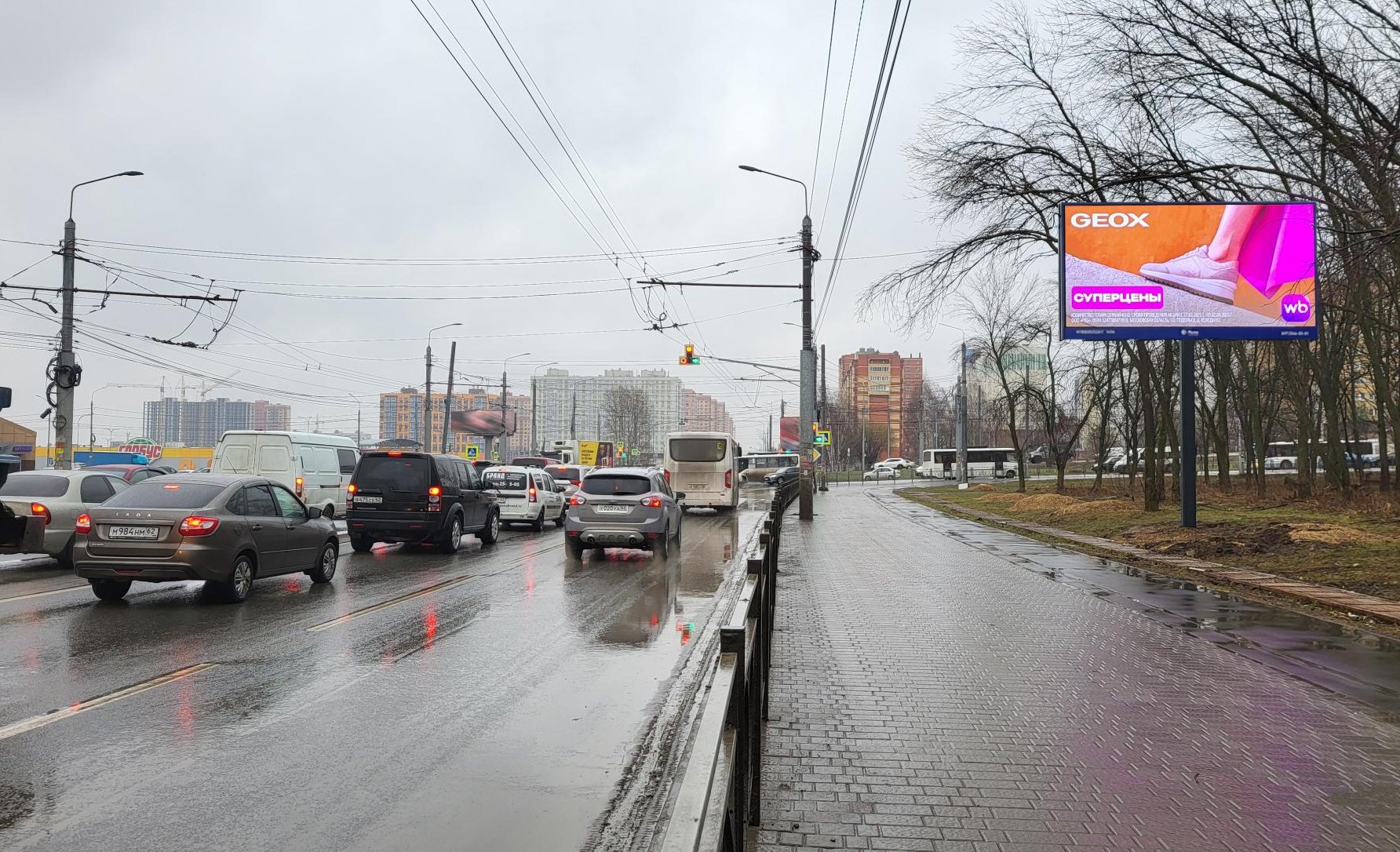Фотография рекламного носителя, тип: Билборд 3x6, адрес: Касимовское ш., д.67 А Х Советской Армии ул., Рязань, Рязанская область, Россия. Сторона А1 №1374223