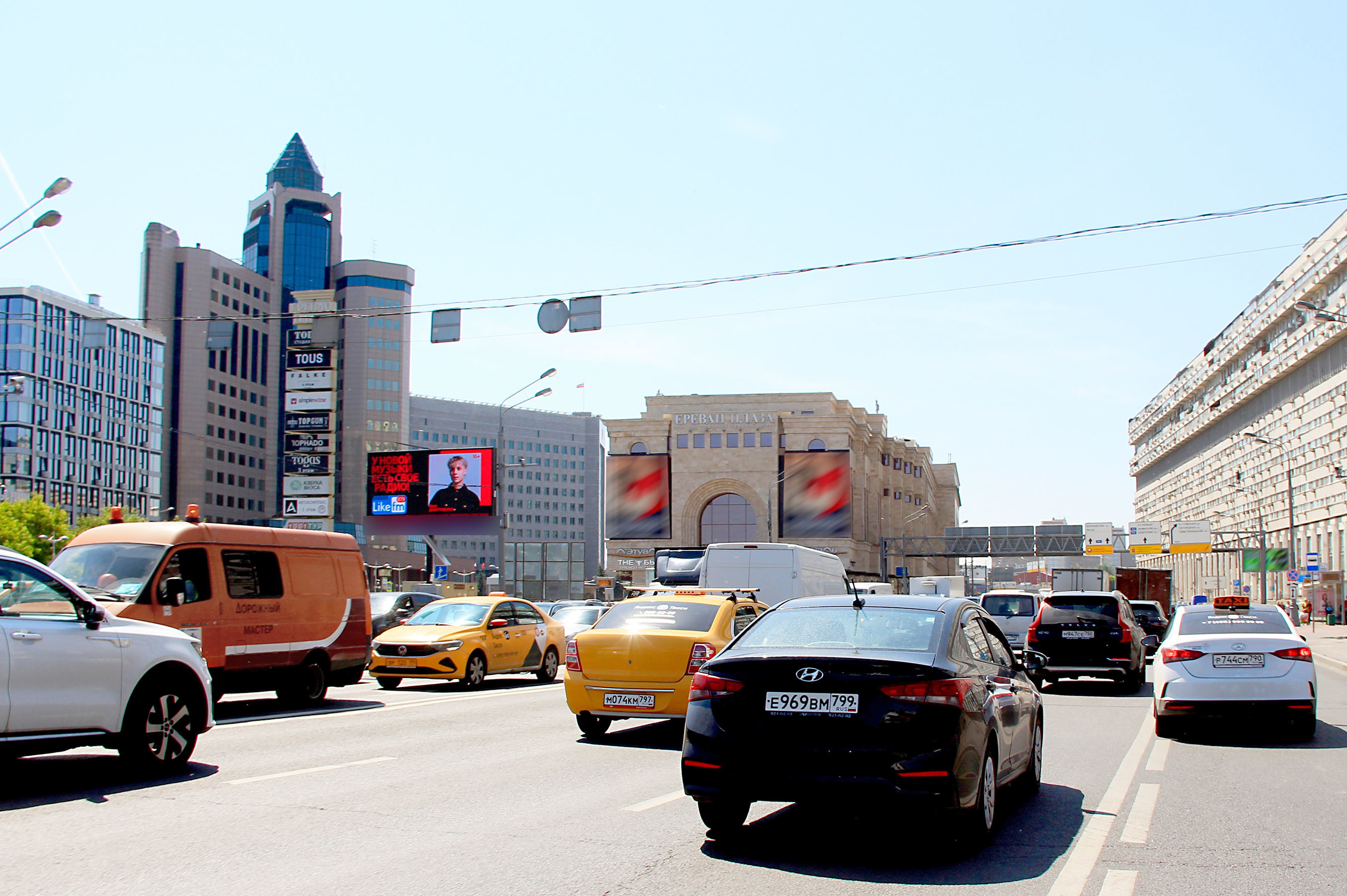 Фотография рекламного носителя, тип: Билборд 3x6, адрес: Большая Тульская ул., д.9 Х Даниловский Вал ул., Москва, Россия. Сторона Б1 №261904