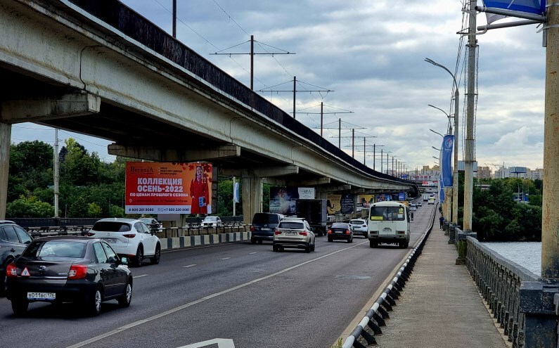 Фотография рекламного носителя, тип: Билборд 3x6, адрес: Северный мост, опора моста 20, Воронеж, Воронежская область, Россия. Сторона A2 №1072342