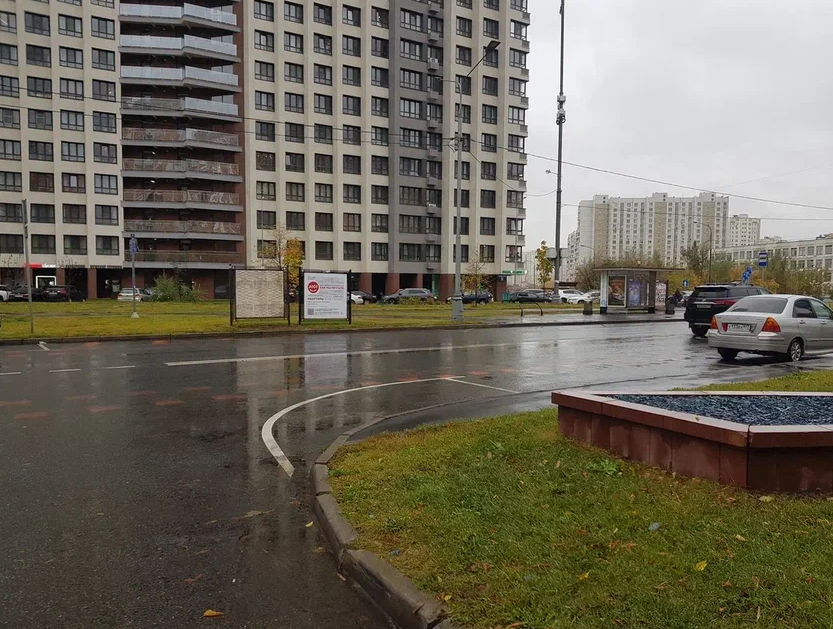 Фотография рекламного носителя, тип: Афиша 1.75x1.8, адрес: Верхние Поля ул., д.32, поз.2, стенд 1, Москва, Россия. Сторона A №886624