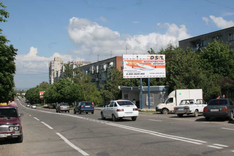 Фотография рекламного носителя, тип: Билборд 3x6, адрес: Ленина ул., д.102 Х Чкалова пер., Ставрополь, Ставропольский край, Россия. Сторона A №216134