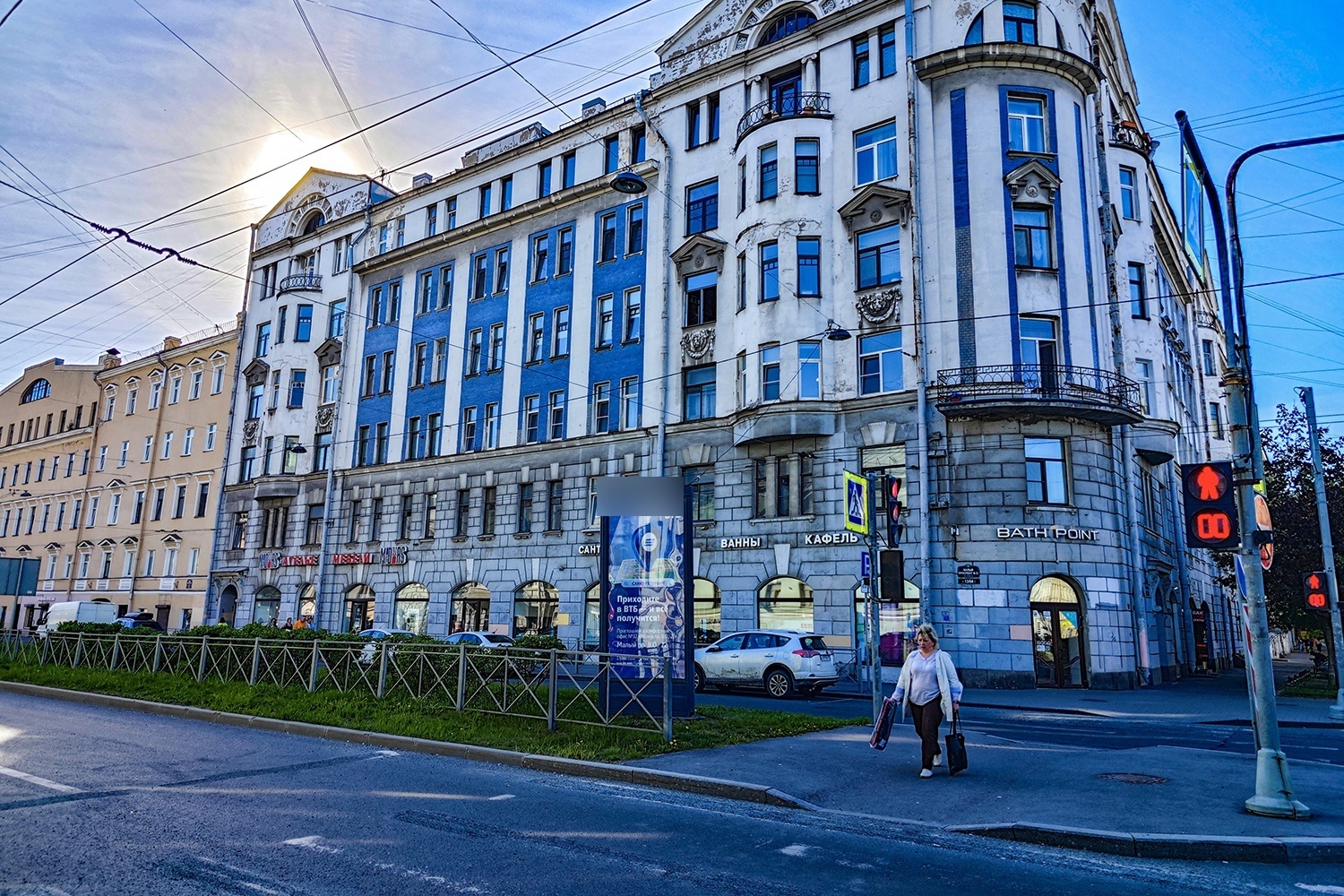 Фотография рекламного носителя, тип: Пиллар 3x1.4, адрес: Малый В.О пр-т., д.13 Х 5-я линия В.О. ул., Санкт-Петербург, Россия. Сторона Б №687640