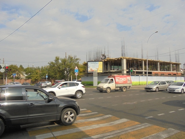 Фотография рекламного носителя, тип: Ситиборд 2.7x3.7, адрес: Суворова ул., д.111 Х Ленина ул., Краснодар, Краснодарский край, Россия. Сторона А1-А5 №235942