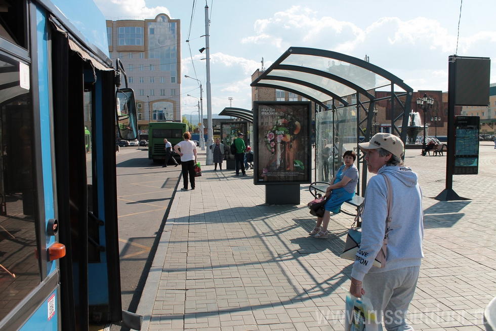 Фотография рекламного носителя, тип: Ситиформат 1.8x1.2, адрес: Привокзальная пл., Красноярск, Красноярский край, Россия. Сторона А №158702