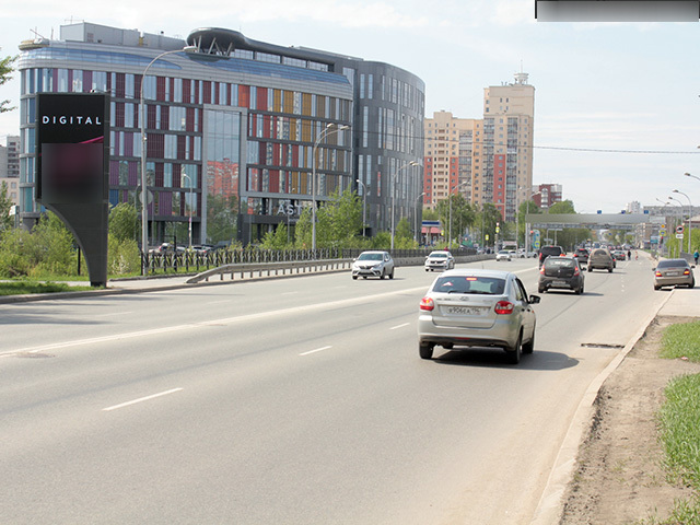 Фотография рекламного носителя, тип: Нестандартный билборд, адрес: Ткачей ул., д.25, Екатеринбург, Свердловская область, Россия. Сторона B1-B8 №180841