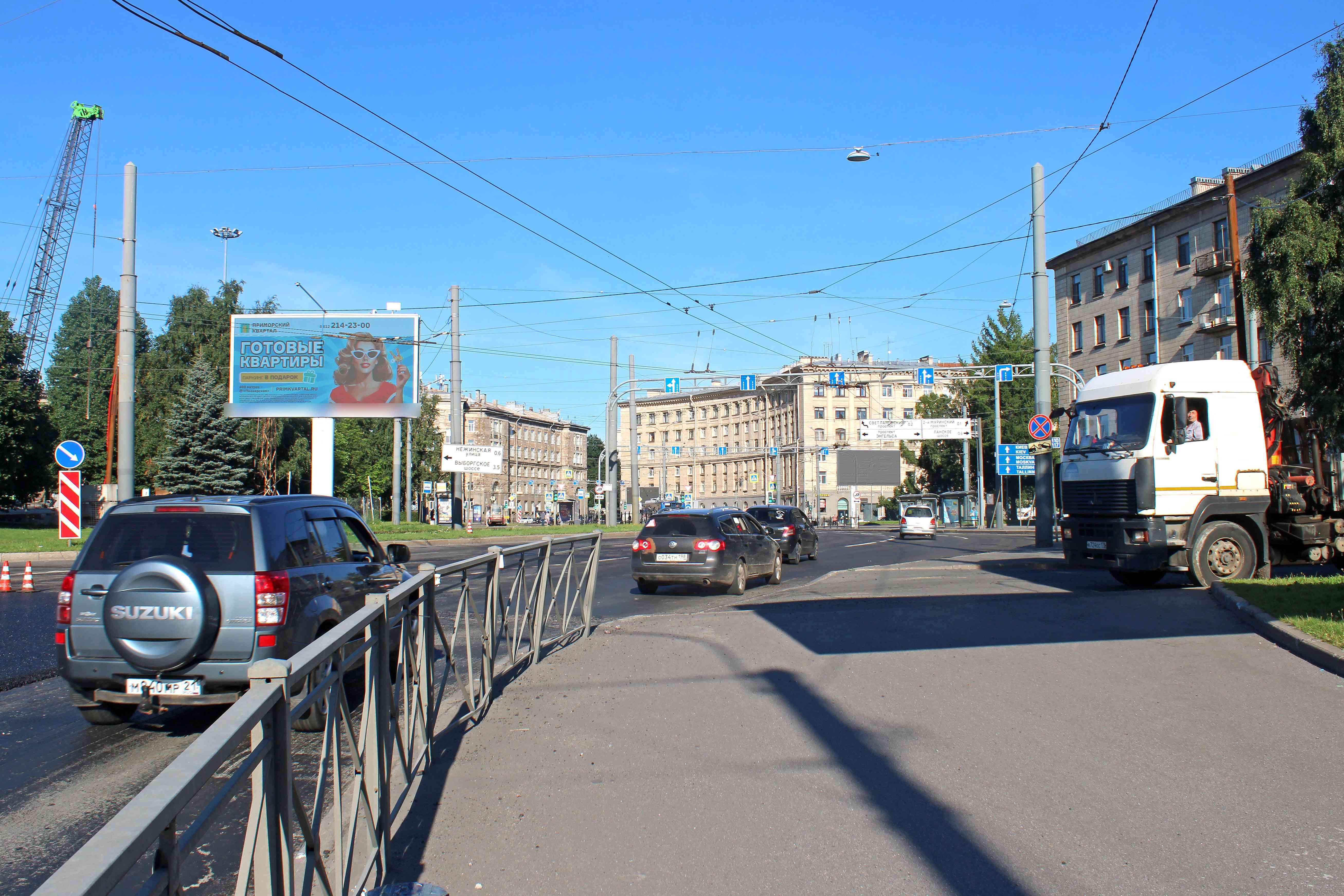Фотография рекламного носителя, тип: Билборд 3x6, адрес: Светлановская пл. Х Испытателей пр-т., Санкт-Петербург, Россия. Сторона А1 №105917