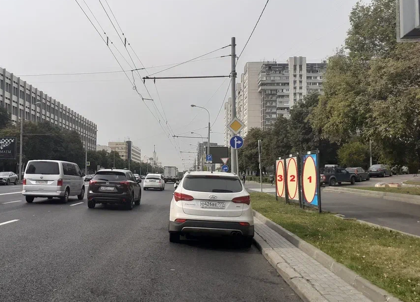 Фотография рекламного носителя, тип: Афиша 1.75x1.8, адрес: Марксистская ул., д.9, корп.1, стенд 3, Москва, Россия. Сторона A №886977