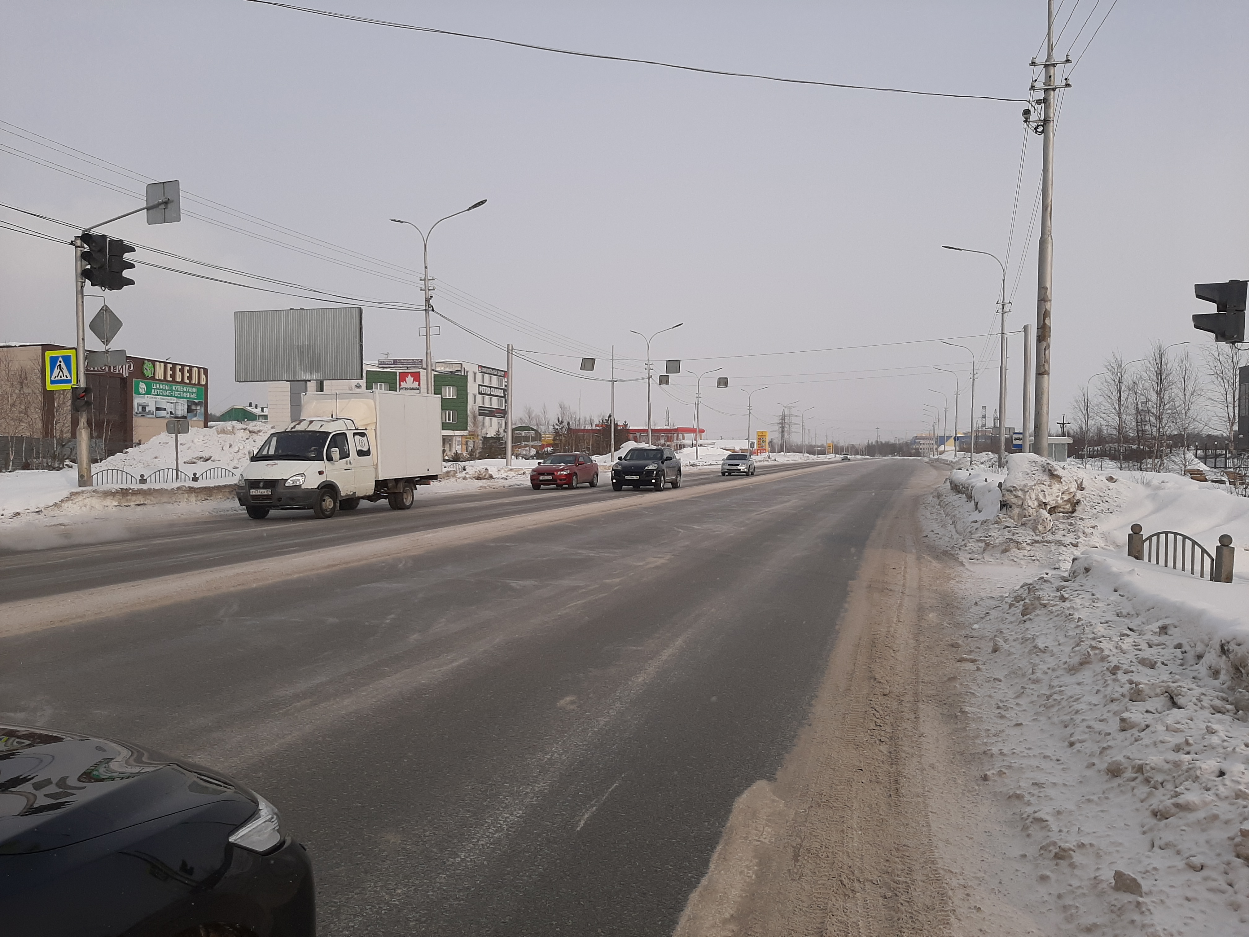 Фотография рекламного носителя, тип: Билборд 3x6, адрес: 30 лет Победы ул., д.61, возле светофора, Сургут, Ханты-Мансийский автономный округ – Югра, Россия. Сторона Б №1338253