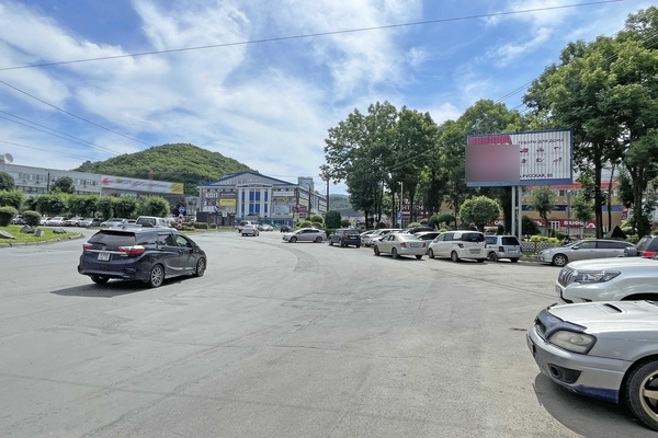 Фотография рекламного носителя, тип: Билборд 3x6, адрес: Русская ул., завод Дальприбор, Владивосток, Приморский край, Россия. Сторона А1-А3 №154124