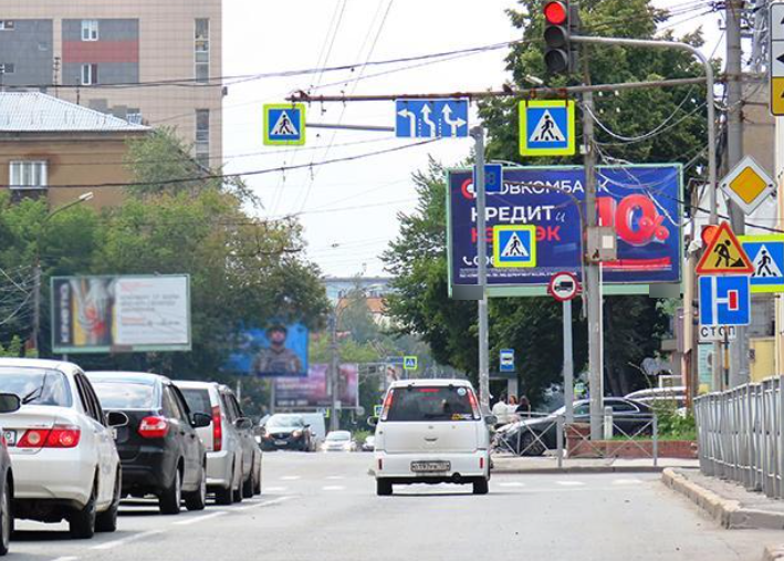 Фотография рекламного носителя, тип: Билборд 3x6, адрес: Фрунзе ул. Х Семьи Шамшиных ул., Новосибирск, Новосибирская область, Россия. Сторона А №193408