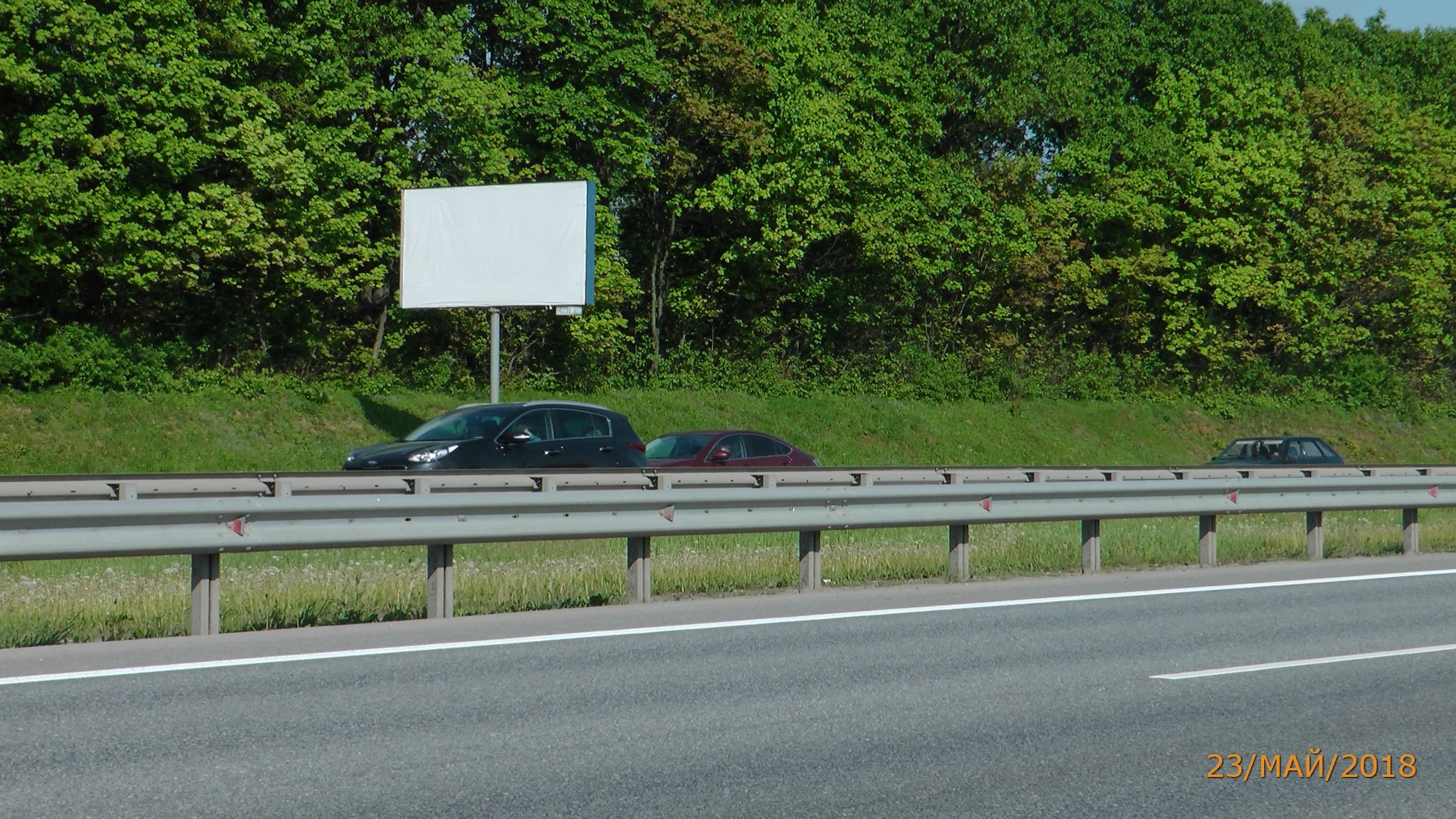 Фотография рекламного носителя, тип: Билборд 3x6, адрес: Дон, 25 800м, Москва, Россия. Сторона B №5046