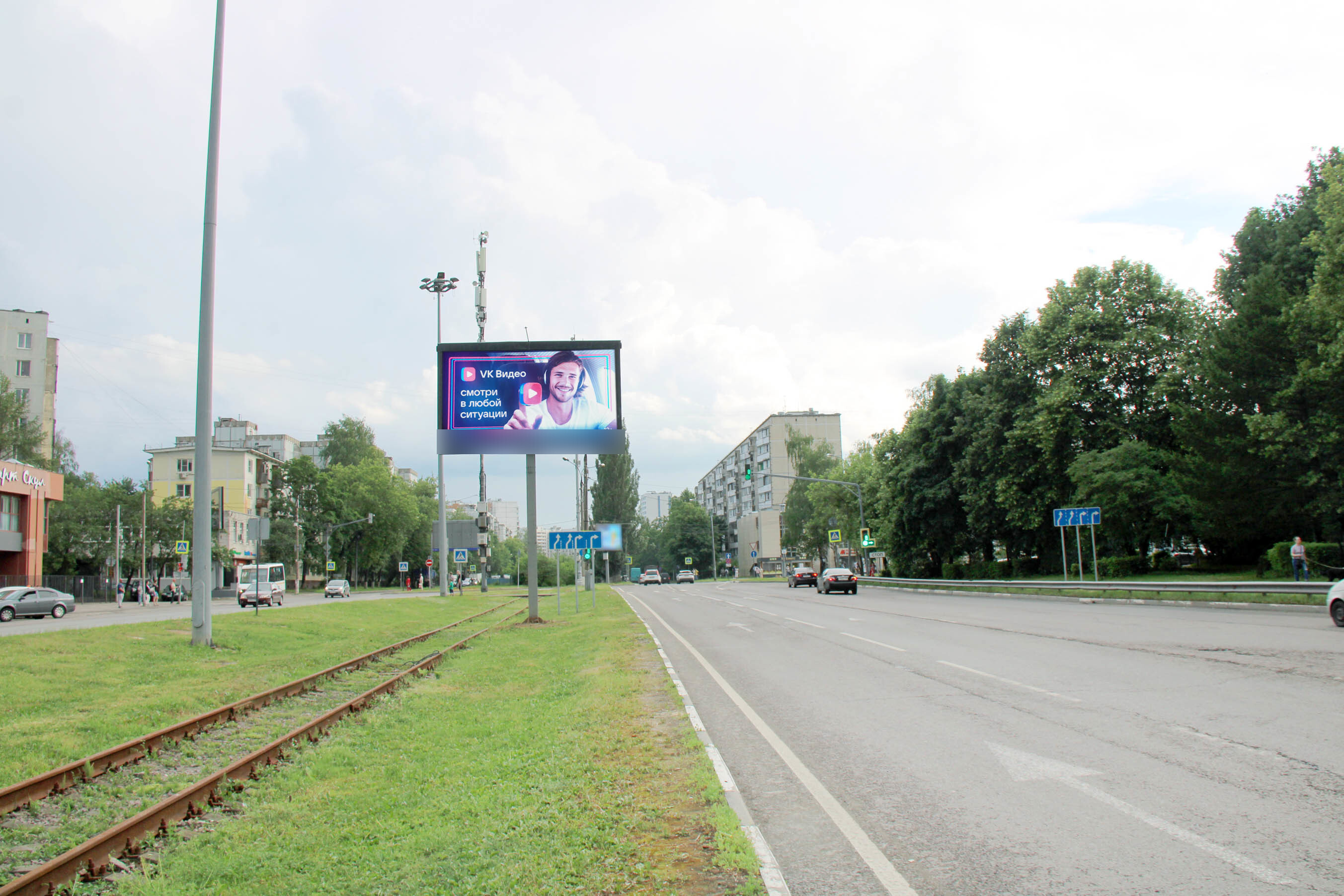 Фотография рекламного носителя, тип: Билборд 3x6, адрес: Коммунальная ул., д.28а, Королев, Московская область, Россия. Сторона А1 №946514
