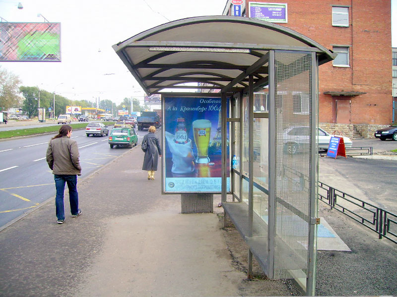 Фотография рекламного носителя, тип: Остановка 1.8x1.2, адрес: Кантемировская ул., д.39 Х Полюстровский пр-т., Санкт-Петербург, Россия. Сторона А №164367