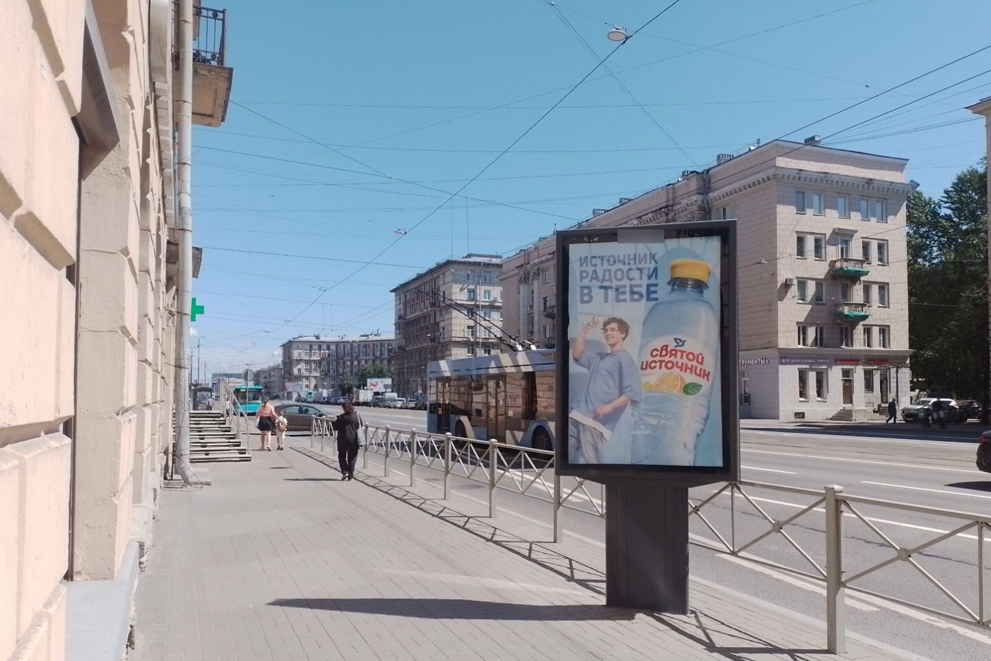 Фотография рекламного носителя, тип: Ситиформат 1.8x1.2, адрес: Заневский пр-т. Х Стахановцев ул., д.6, Санкт-Петербург, Россия. Сторона Б №775998