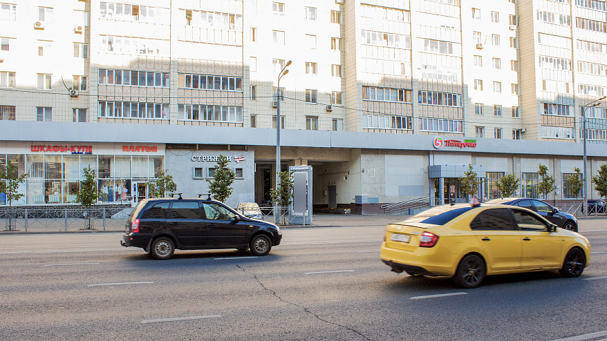 Фотография рекламного носителя, тип: Пиллар 3x1.4, адрес: Вишневского ул., д.49, Казань, Республика Татарстан, Россия. Сторона B №686140