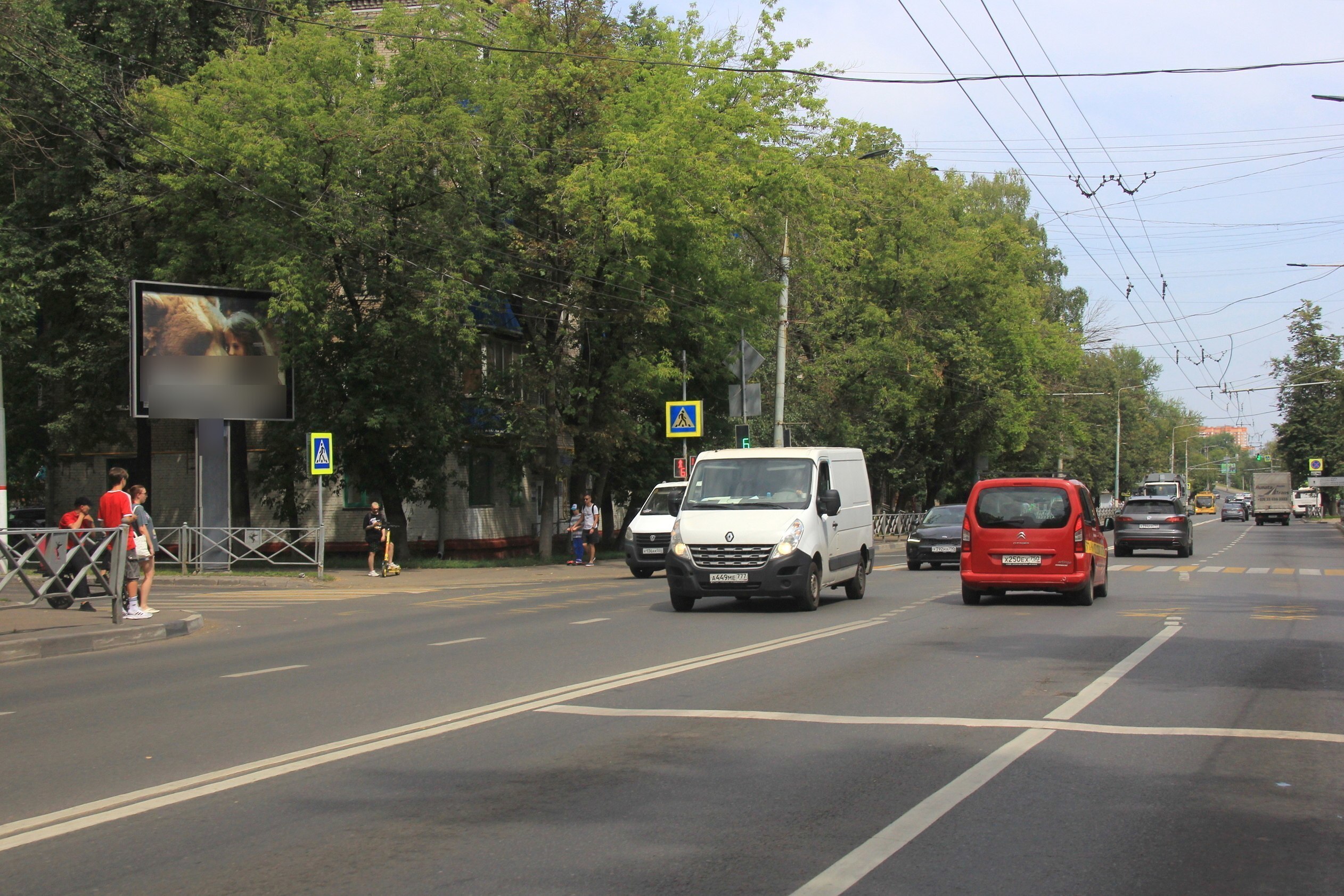 Фотография рекламного носителя, тип: Ситиборд 2.7x3.7, адрес: Пролетарская ул., д.12/15, Химки, Московская область, Россия. Сторона A1-A5 №782645