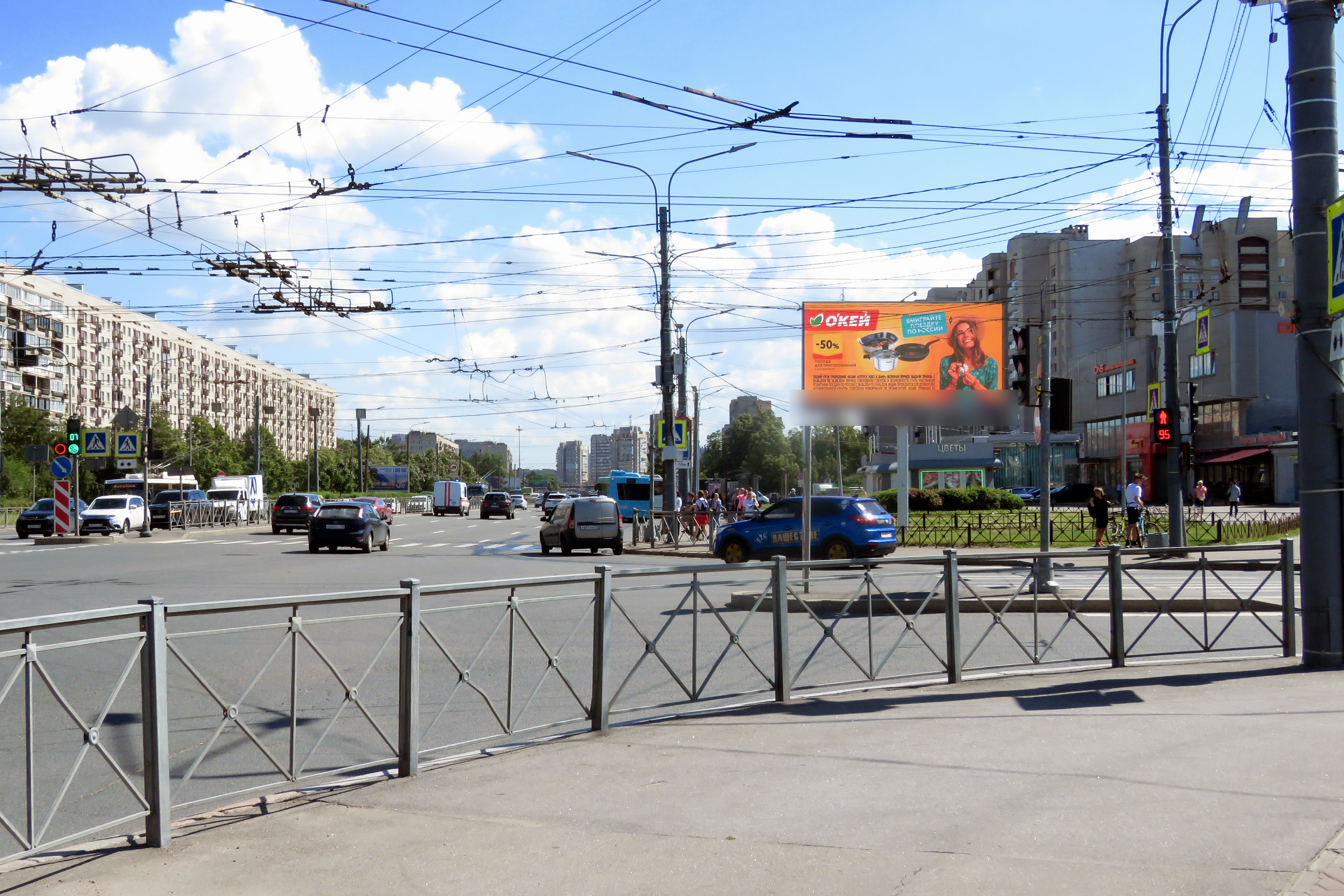 Фотография рекламного носителя, тип: Билборд 3x6, адрес: Типанова ул. Х Космонавтов пр-т., д.42, Санкт-Петербург, Россия. Сторона А1 №388771