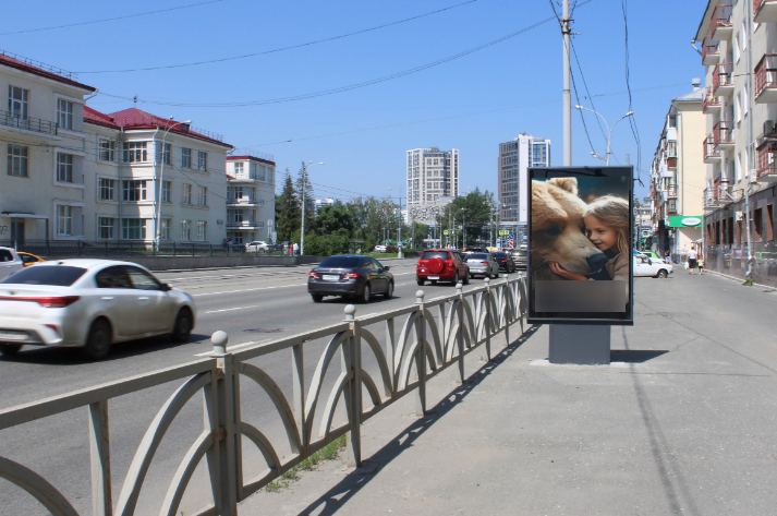 Фотография рекламного носителя, тип: Ситиформат 1.8x1.2, адрес: Московская ул., д.39 Х Попова ул., поз.1, Екатеринбург, Свердловская область, Россия. Сторона А1 №1323829