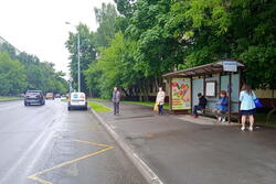 Фотография рекламного носителя, тип: Остановка 1.8x1.2, адрес: 15-я Парковая ул., д.46/35, корп.2, Москва, Россия. Сторона А №925288