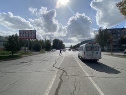 Фотография рекламного носителя, тип: Билборд 3x6, адрес: Ачинск г., Гагарина ул., д.42, Красноярск, Красноярский край, Россия. Сторона Б №780299