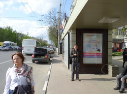 Фотография рекламного носителя, тип: Остановка 1.8x1.2, адрес: Буденновский пр-т., ост. ОктР "Буденновский/Текучева", Ростов-на-Дону, Ростовская область, Россия. Сторона А1-А5 №831747