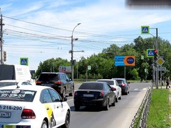 Фотография рекламного носителя, тип: Билборд 3x6, адрес: 70 лет Октября ул. Х Конева ул., поз.2, Омск, Омская область, Россия. Сторона Ah1-Ah21 №617091