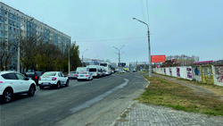 Фотография рекламного носителя, тип: Билборд 3x6, адрес: Николая Островского ул., д.135, Астрахань, Астраханская область, Россия. Сторона A №1024178