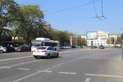 Фотография рекламного носителя, тип: Ситиборд 2.7x3.7, адрес: Ворошиловский пр-т., д.105, Ростов-на-Дону, Ростовская область, Россия. Сторона Б1-Б6 №954200