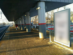 Фотография рекламного носителя, тип: Ситиформат 1.8x1.2, адрес: Карачарово ст., ж/д платформа, поз.2, Москва, Россия. Сторона А №628237