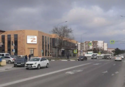 Фотография рекламного носителя, тип: Медиафасад, адрес: Геленджикский пр-т., д.6 Х Пионерская ул., Геленджик, Краснодарский край, Россия. Сторона Б1-Б10 №1013239