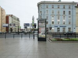 Фотография рекламного носителя, тип: Пиллар 3x1.4, адрес: Шпалерная ул., д.43 Х Потемкинская ул., Санкт-Петербург, Россия. Сторона C №541544