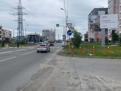 Фотография рекламного носителя, тип: Билборд 3x6, адрес: Игоря Киртбая ул., д.10/1, Сургут, Ханты-Мансийский автономный округ – Югра, Россия. Сторона А №440185