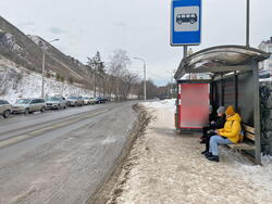 Фотография рекламного носителя, тип: Остановка 1.8x1.2, адрес: Лесная ул., д.66, ост. Живописная, Красноярск, Красноярский край, Россия. Сторона А №1029670