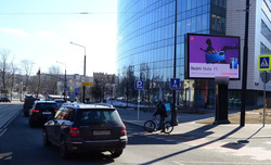 Фотография рекламного носителя, тип: Ситиборд 2.7x3.7, адрес: Сыромятническая Верхн. ул., д.9, стр.1, Москва, Россия. Сторона А1-А10 №359545