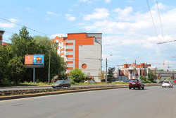 Фотография рекламного носителя, тип: Билборд 3x6, адрес: Гвардейская ул. Х Карбышева ул., д.1/30, Казань, Республика Татарстан, Россия. Сторона B №232243