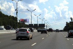 Фотография рекламного носителя, тип: Суперсайт 4x12, адрес: МКАД, 58 920м, Москва, Россия. Сторона Б №451851