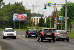 Фотография рекламного носителя, тип: Билборд 3x6, адрес: Ленина ул. Х Чкалова ул. Х Бардина ул., Череповец, Вологодская область, Россия. Сторона А1-А3 №157717