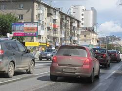 Фотография рекламного носителя, тип: Билборд 3x6, адрес: Щорса ул., д.94 X 8 Марта ул., Екатеринбург, Свердловская область, Россия. Сторона B1-B3 №250493